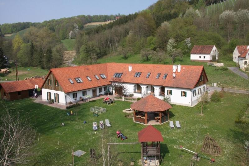 Kuerbishof Gartner Fehring
